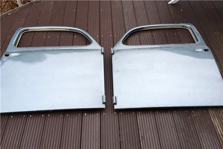 Oval doors