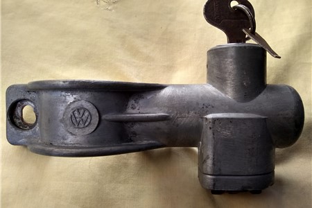 VW Early Steering Lock and key