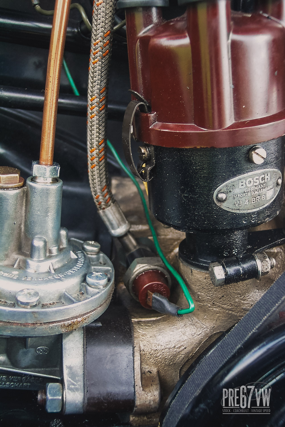 Oil filter outlet from pressure switch